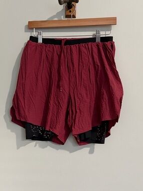 lululemon athletica Men's Wine Red Athletic Shorts with Black Liner